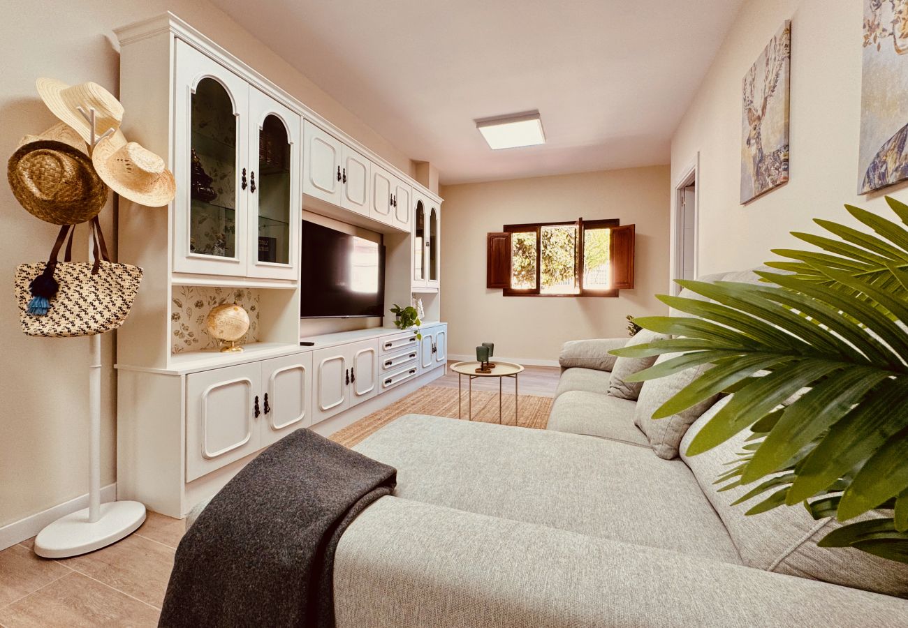 Apartamento en Santa Lucía de Tirajana - Click&Guest - Cosmopolis 1