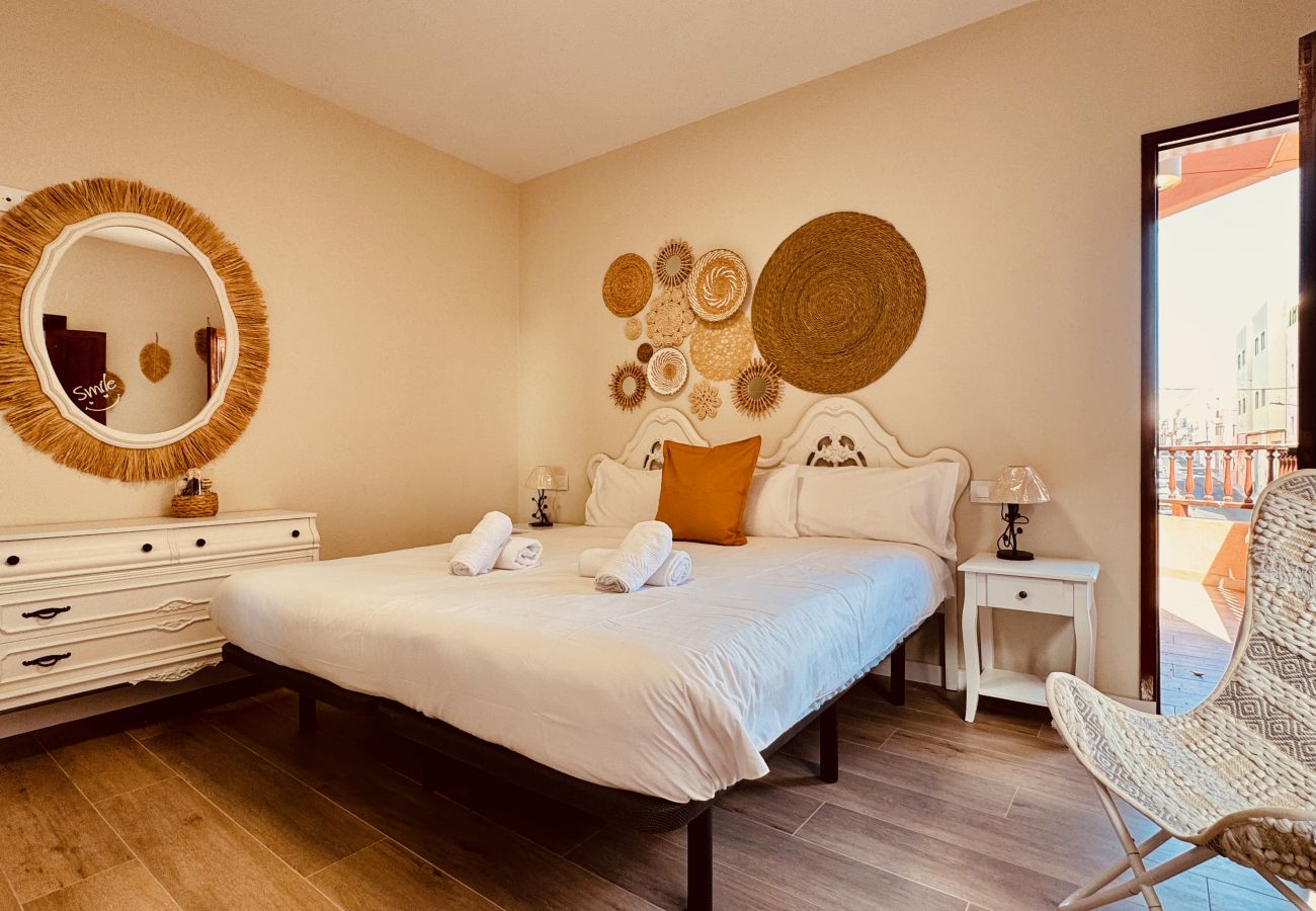 Apartamento en Santa Lucía de Tirajana - Click&Guest - Cosmopolis 1