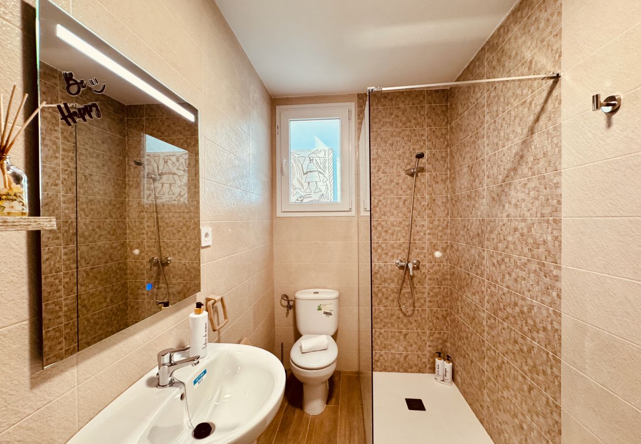 Apartamento en Santa Lucía de Tirajana - Click&Guest - Cosmopolis 1