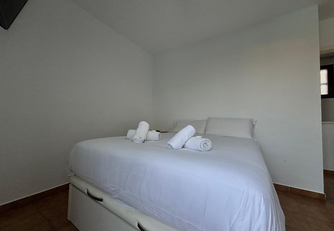 Bungalow en San Bartolomé de Tirajana - Click&Guest - Pool View Terrace in Maspalomas