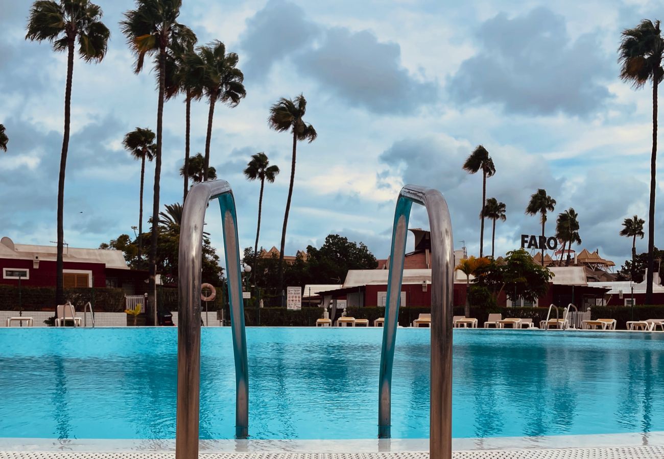 Apartamento en San Bartolomé de Tirajana - Click&Guest - Azure Sands in Maspalomas