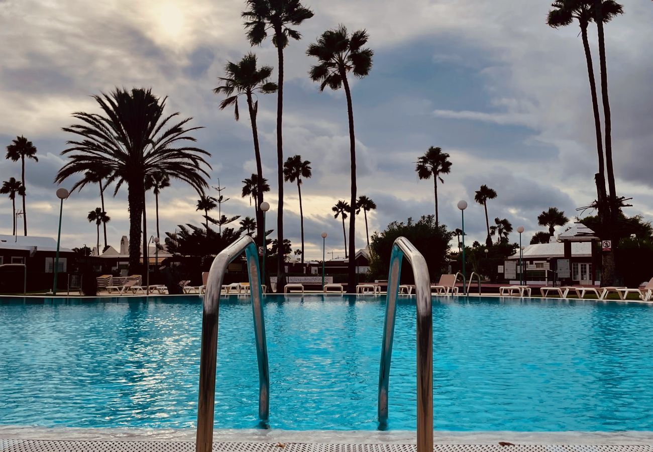 Apartamento en San Bartolomé de Tirajana - Click&Guest - Azure Sands in Maspalomas