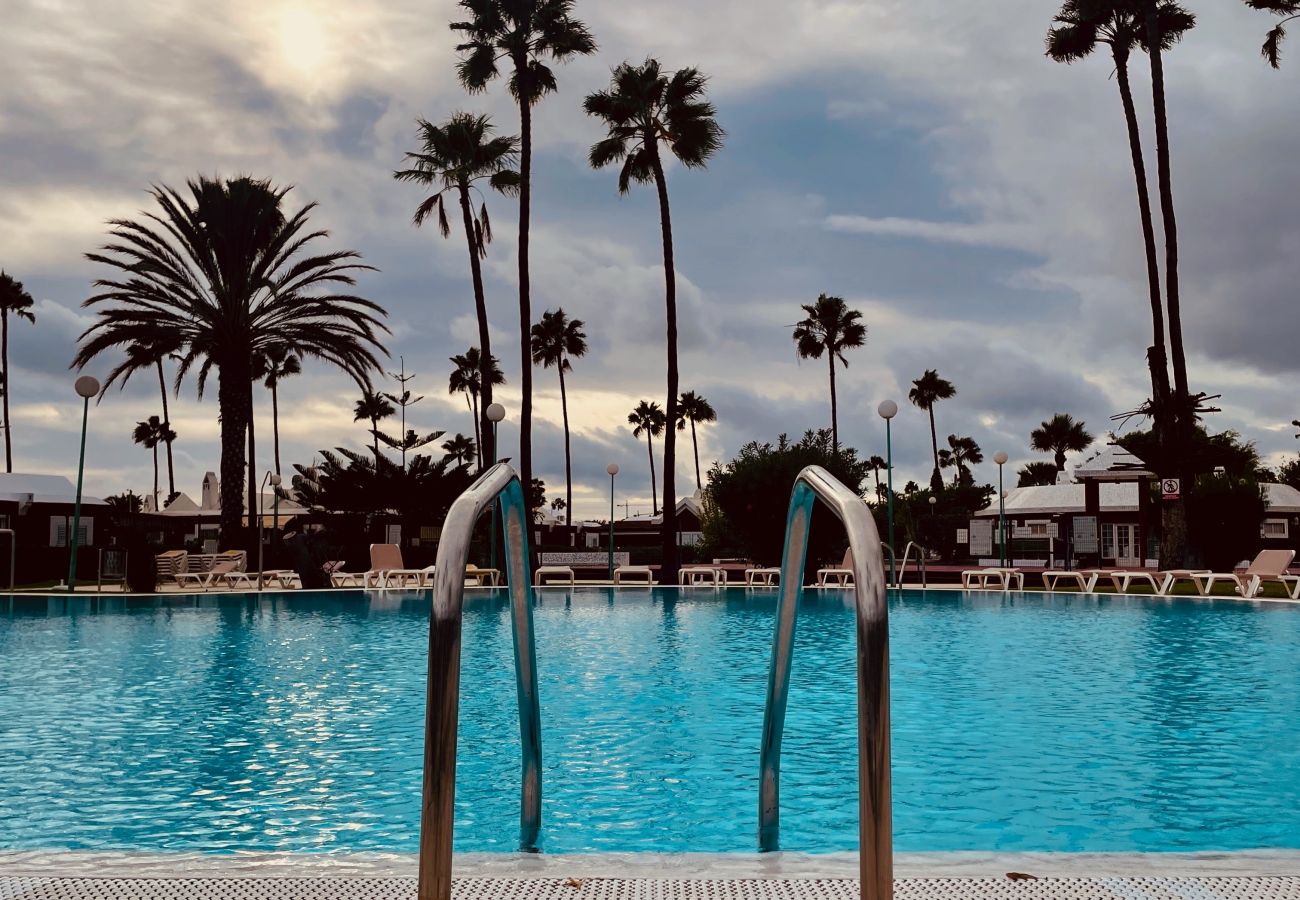 Apartamento en San Bartolomé de Tirajana - Click&Guest - Azure Sands in Maspalomas