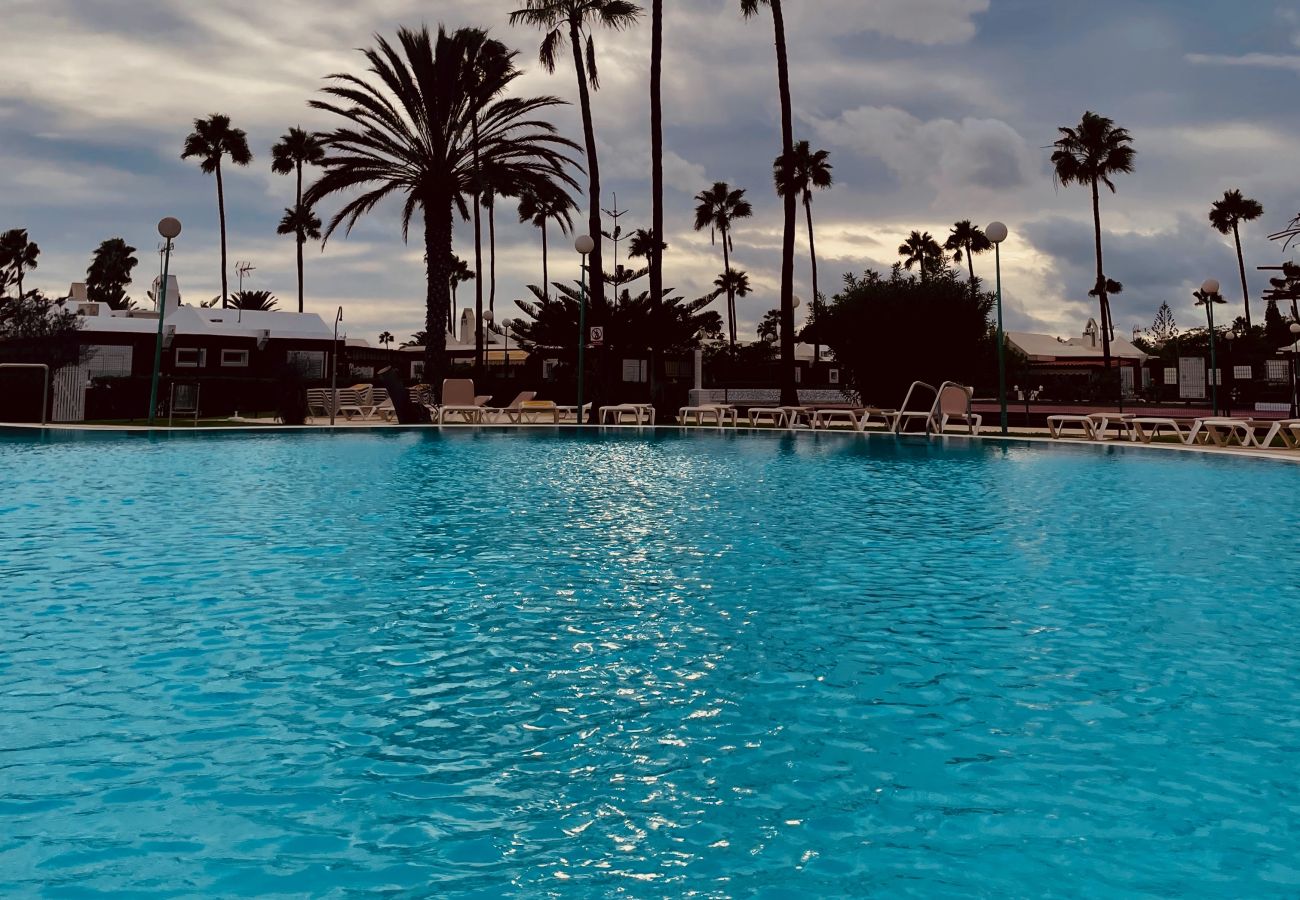 Apartamento en San Bartolomé de Tirajana - Click&Guest - Azure Sands in Maspalomas