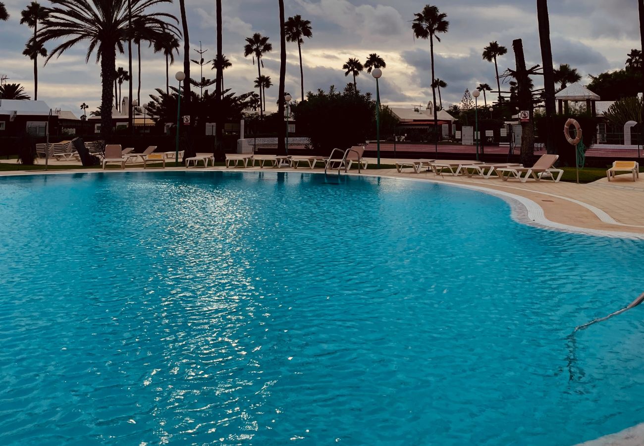 Apartamento en San Bartolomé de Tirajana - Click&Guest - Azure Sands in Maspalomas