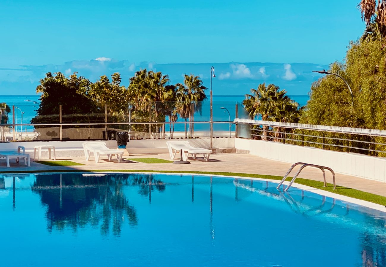 Apartamento en Mogán - Fresh Flat with Terrace in Puerto Rico