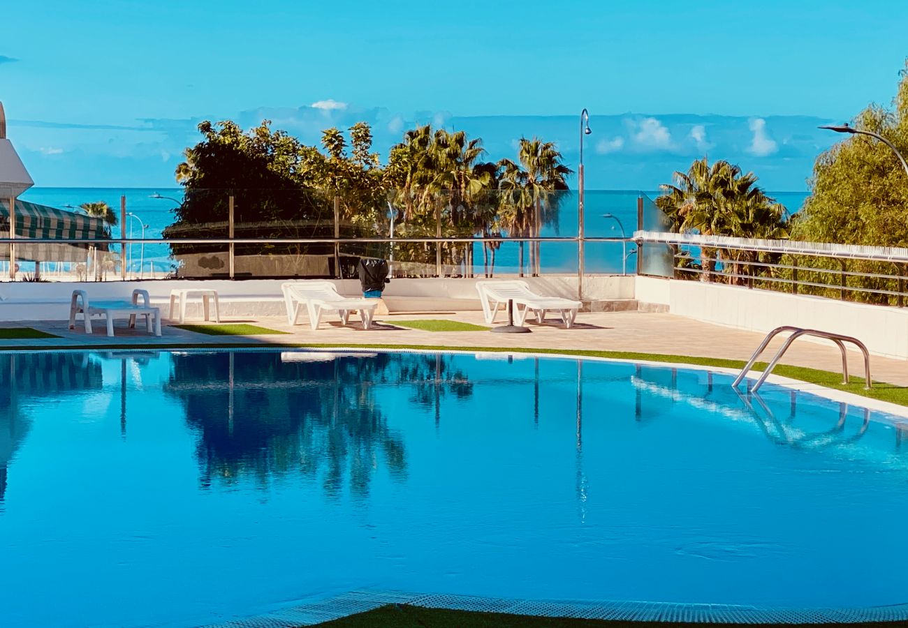 Apartamento en Mogán - Fresh Flat with Terrace in Puerto Rico