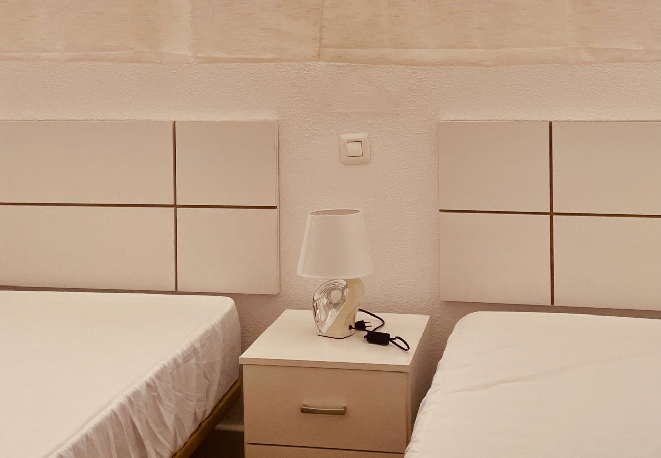 Apartamento en San Bartolomé de Tirajana - Click&Guest · Golden Stay in Maspalomas