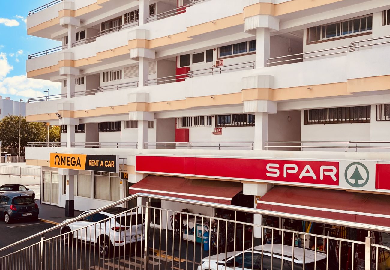 Apartamento en San Bartolomé de Tirajana - Click&Guest · Golden Stay in Maspalomas