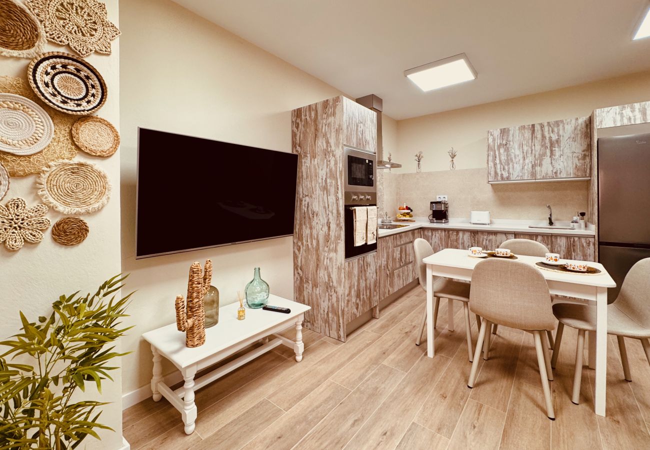 Ferienwohnung in Santa Lucía de Tirajana - Click&Guest - Cosmopolis 2