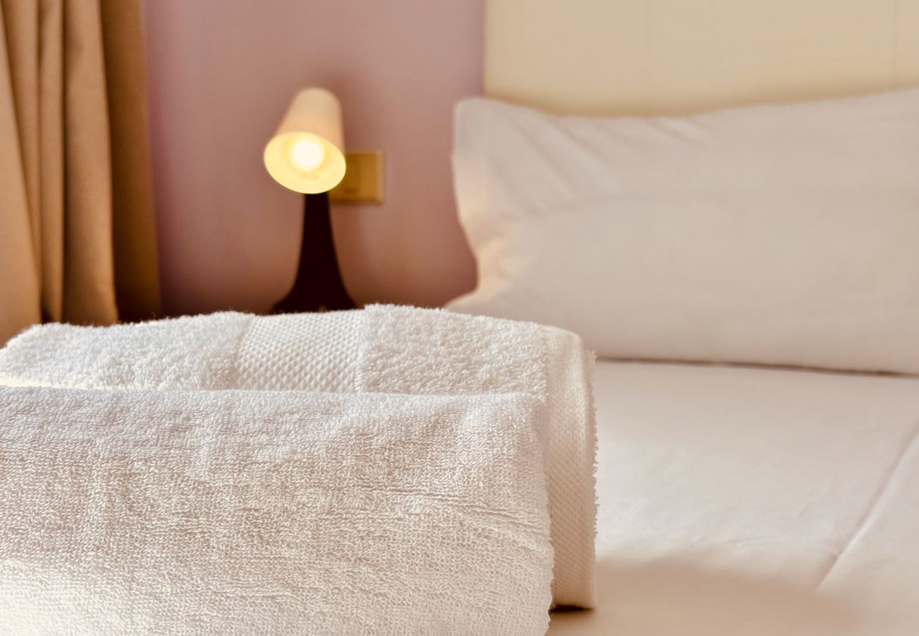 Ferienwohnung in Agüimes - Click&Guest - Radiant Home with Sea Views