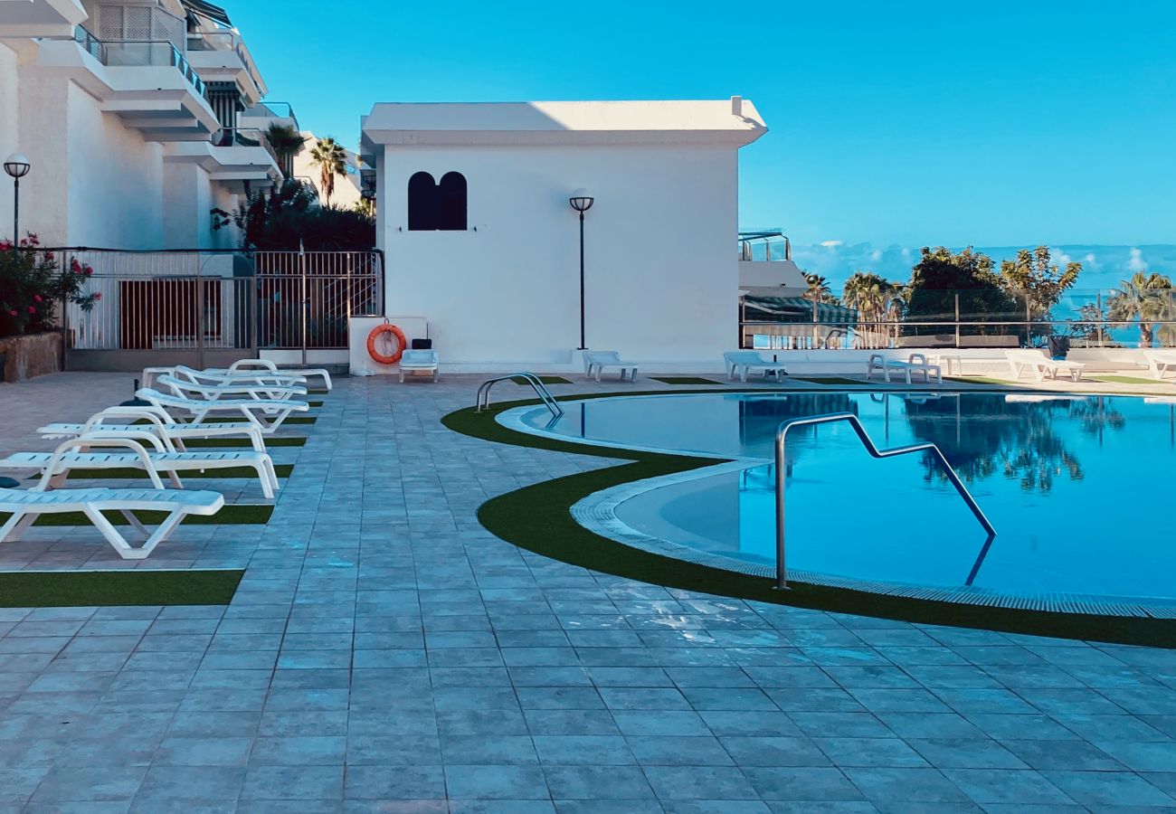 Ferienwohnung in Mogán - Fresh Flat with Terrace in Puerto Rico