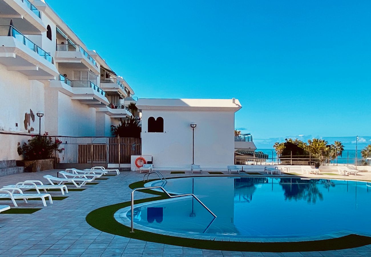 Ferienwohnung in Mogán - Fresh Flat with Terrace in Puerto Rico