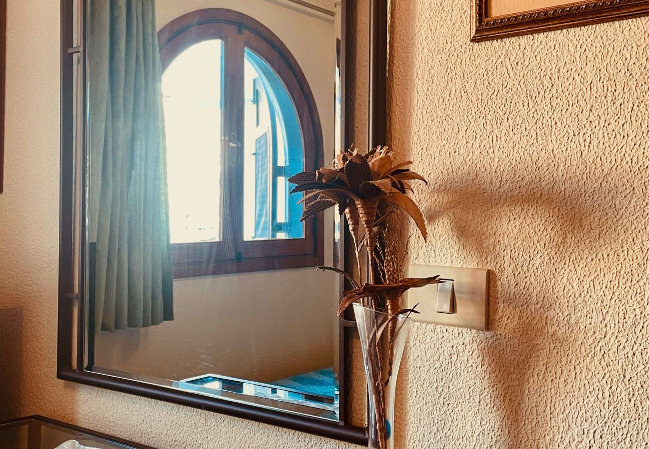 Ferienwohnung in Mogán - Fresh Flat with Terrace in Puerto Rico