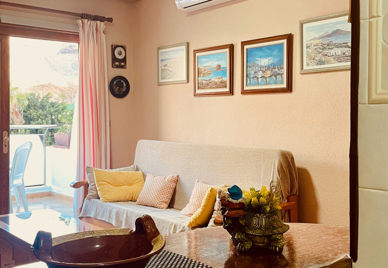 Ferienwohnung in Mogán - Fresh Flat with Terrace in Puerto Rico