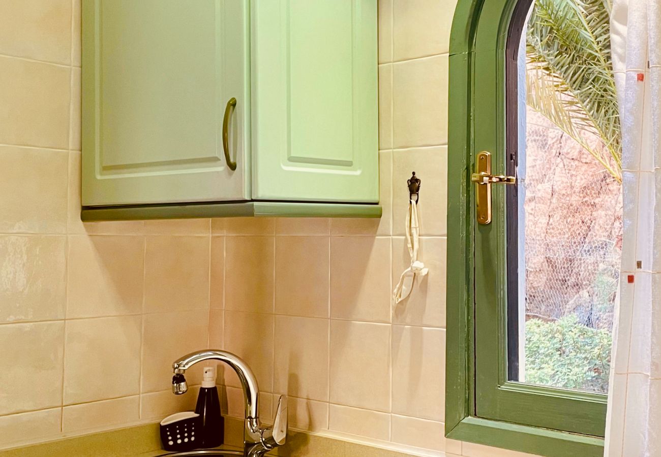 Ferienwohnung in Mogán - Fresh Flat with Terrace in Puerto Rico