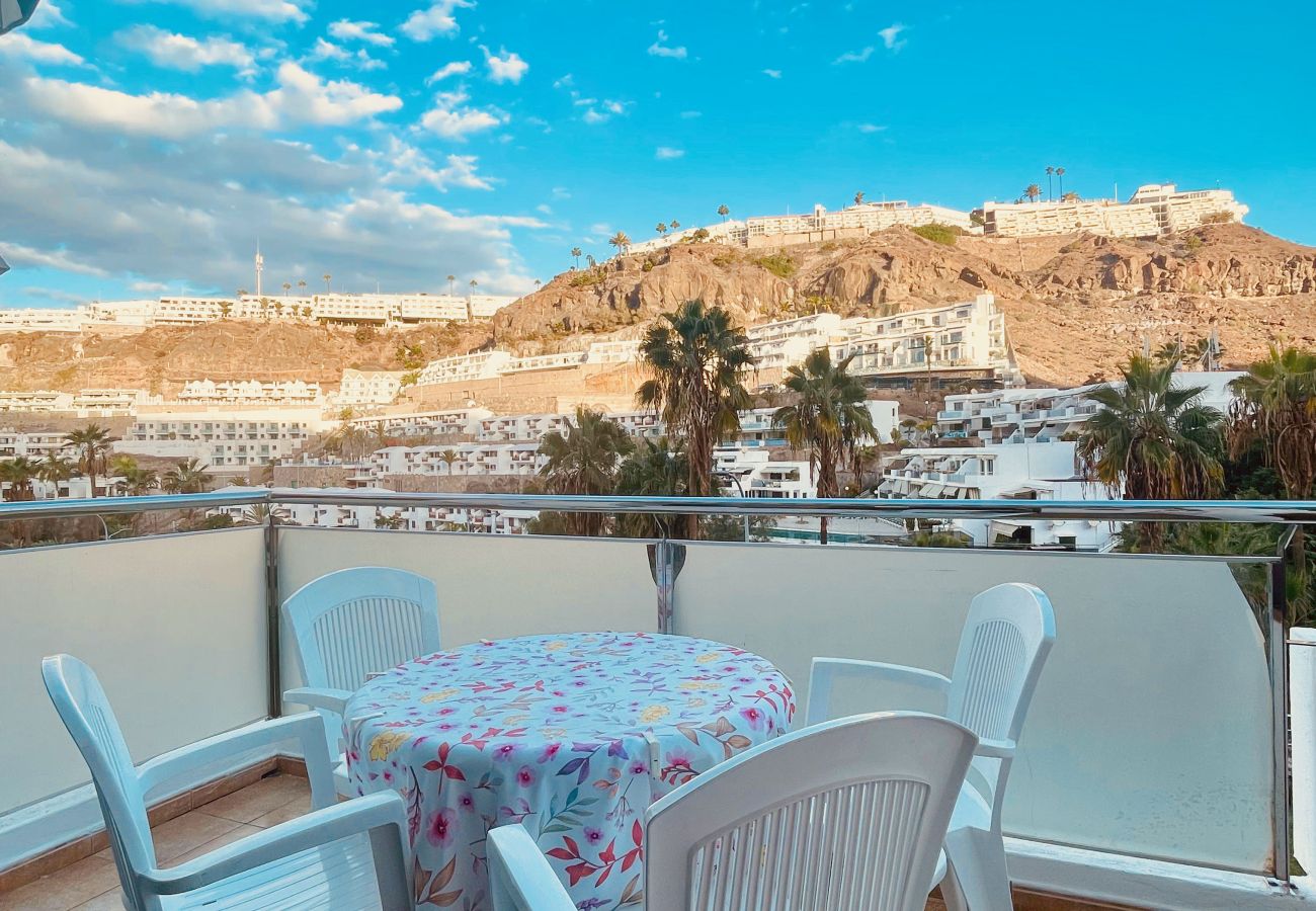 Ferienwohnung in Mogán - Fresh Flat with Terrace in Puerto Rico