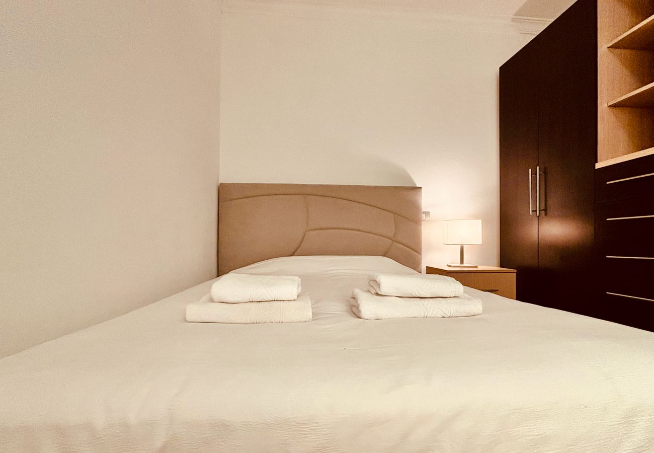 Apartment in Vecindario - Click & Guest - Urban and Quiet House
