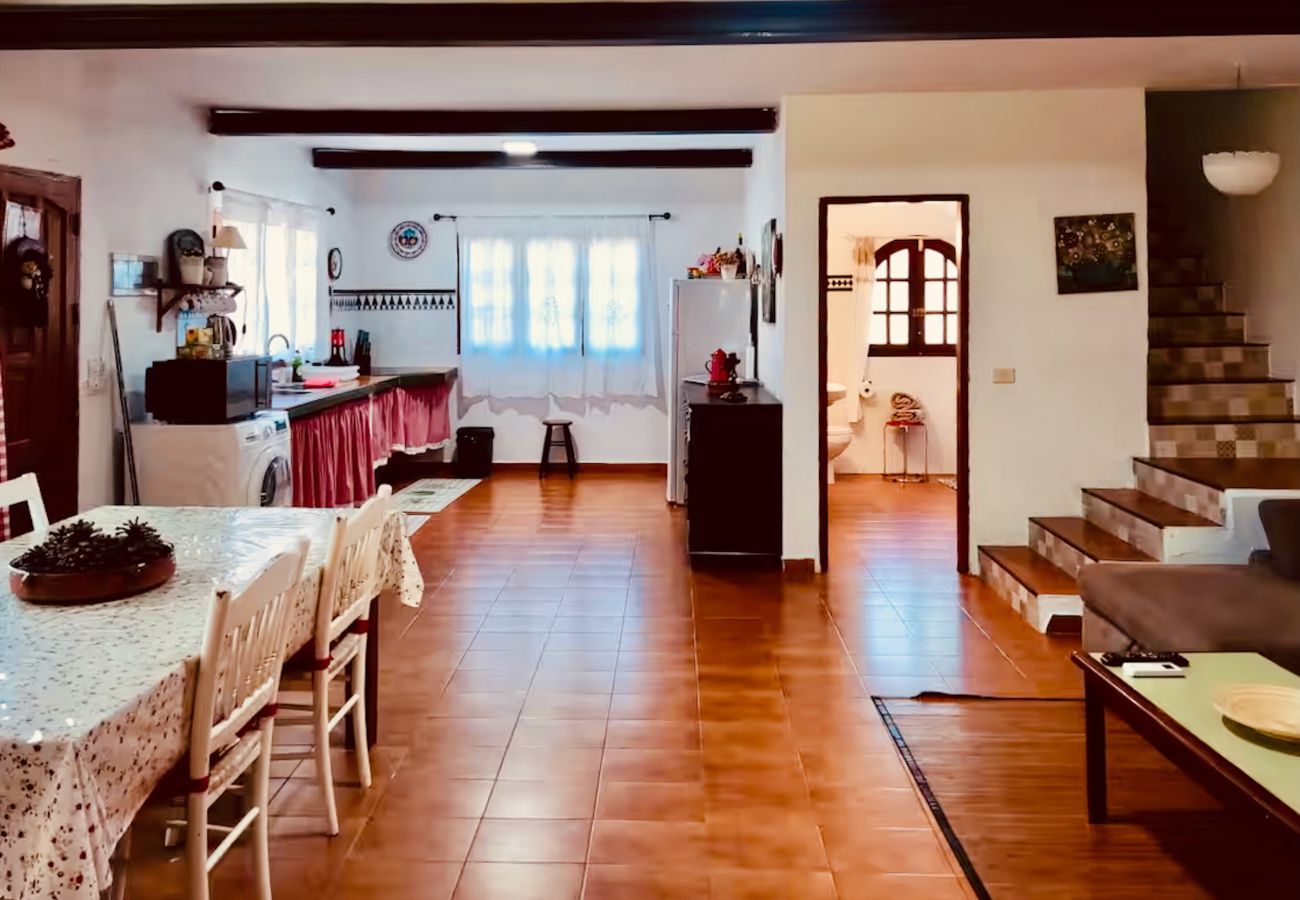 Chalet in Valsequillo - Click&Guest - Los Almendros