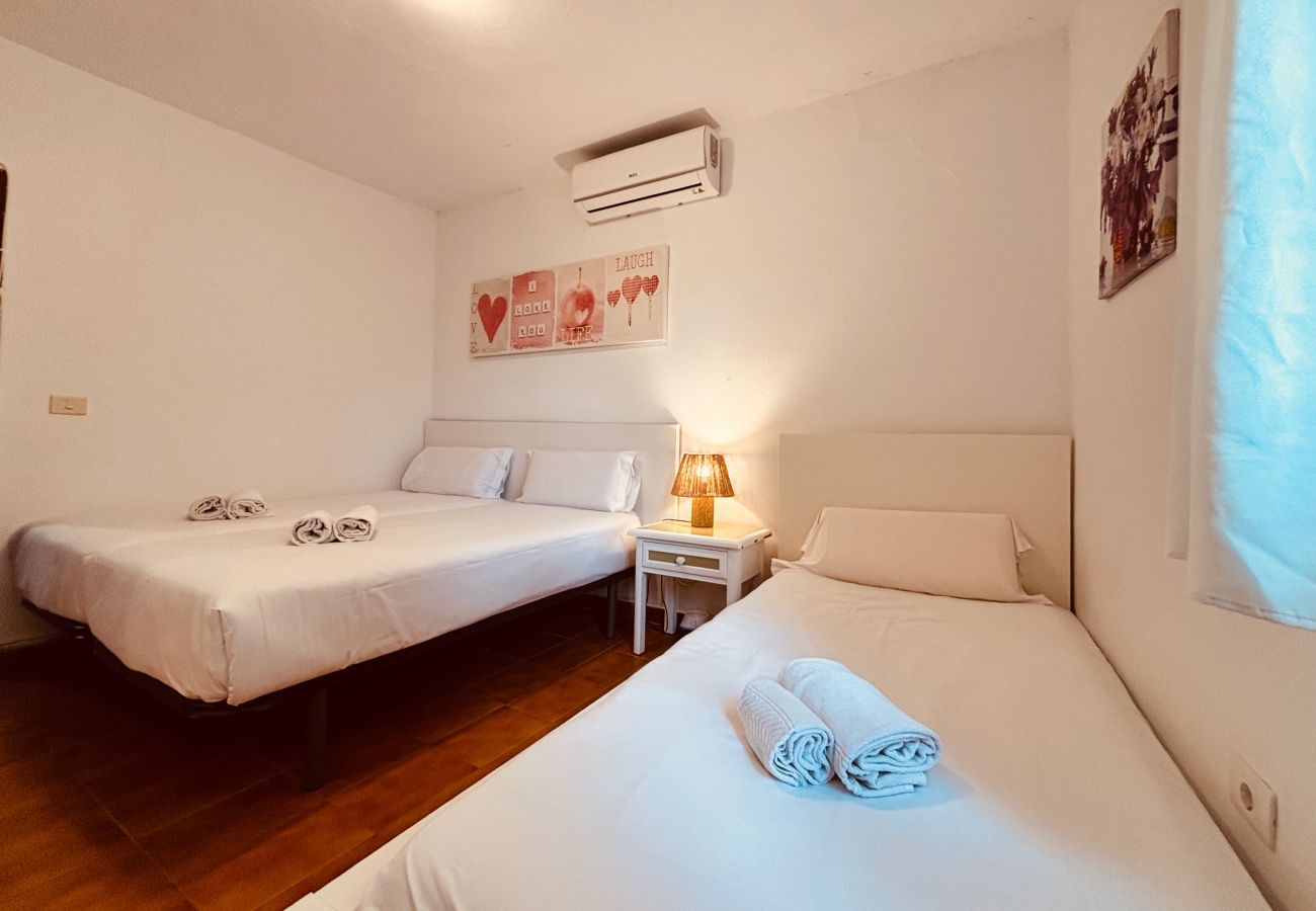 Chalet in Valsequillo - Click&Guest - Los Almendros