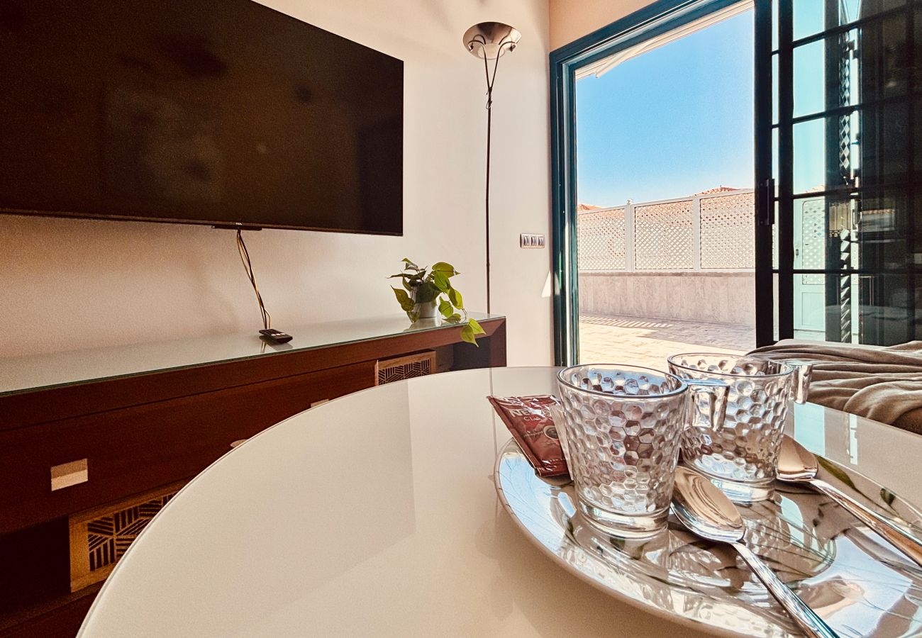 Terraced House in San Bartolomé de Tirajana - Tropical Horizon Escape in Maspalomas