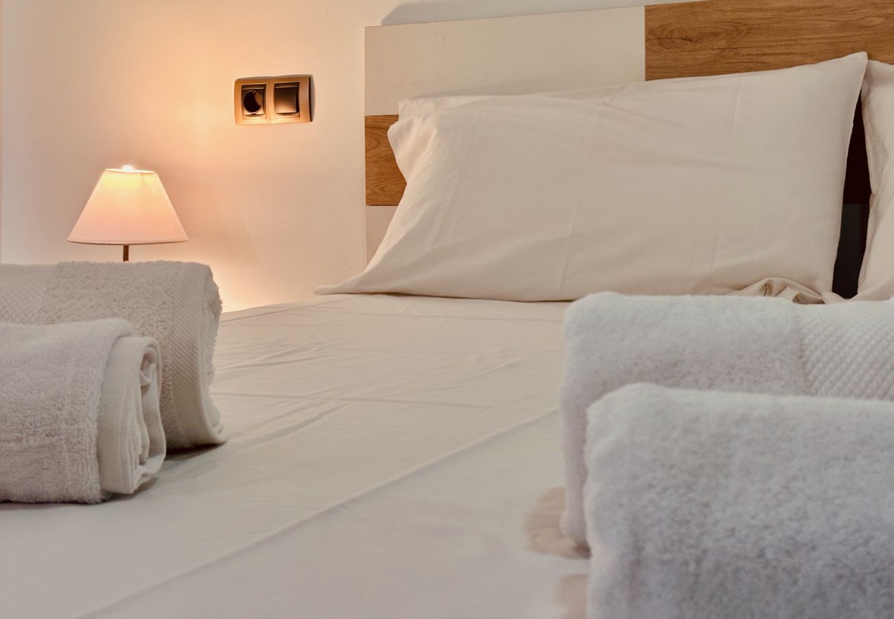 Terraced House in San Bartolomé de Tirajana - Tropical Horizon Escape in Maspalomas