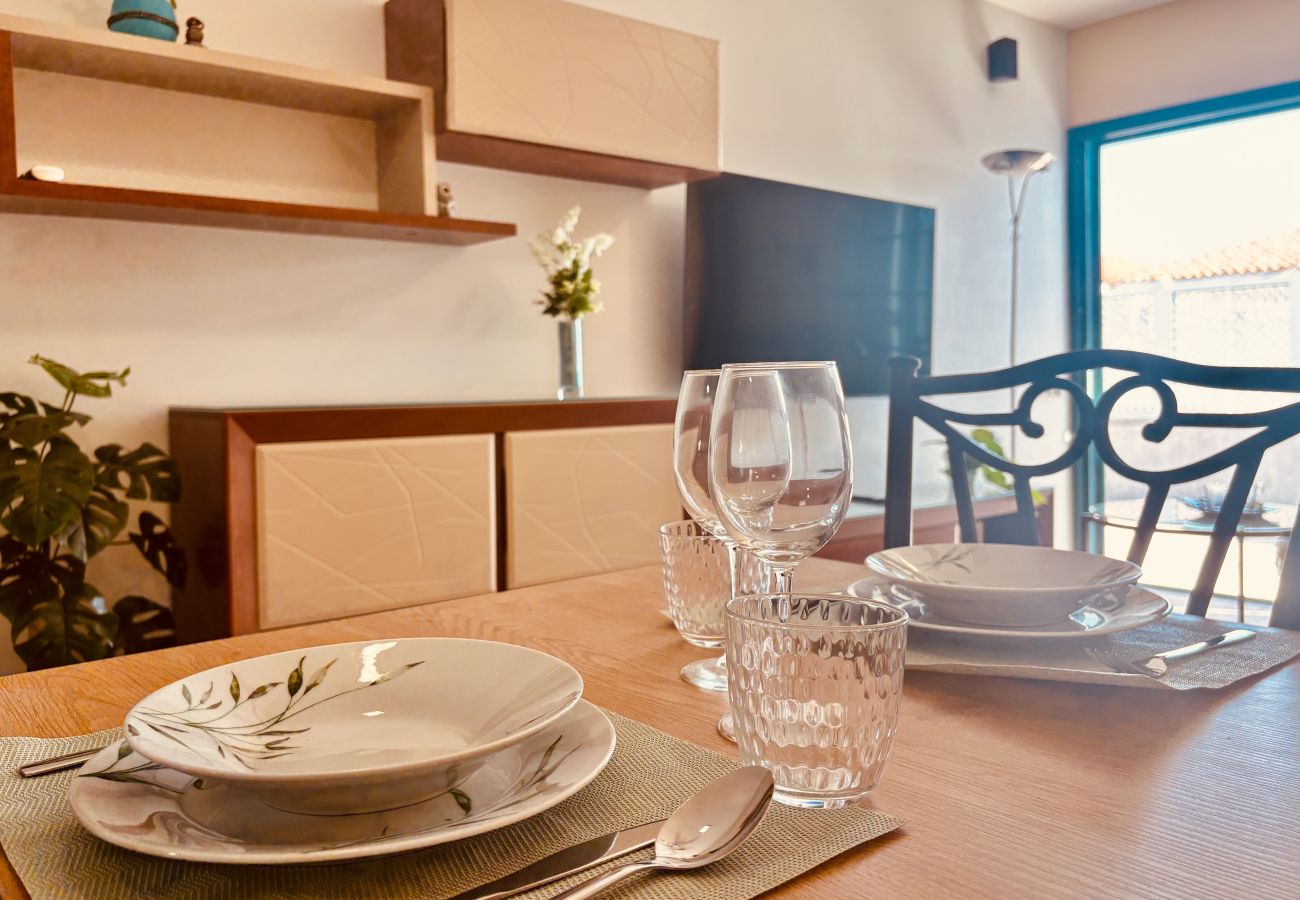 Terraced House in San Bartolomé de Tirajana - Tropical Horizon Escape in Maspalomas