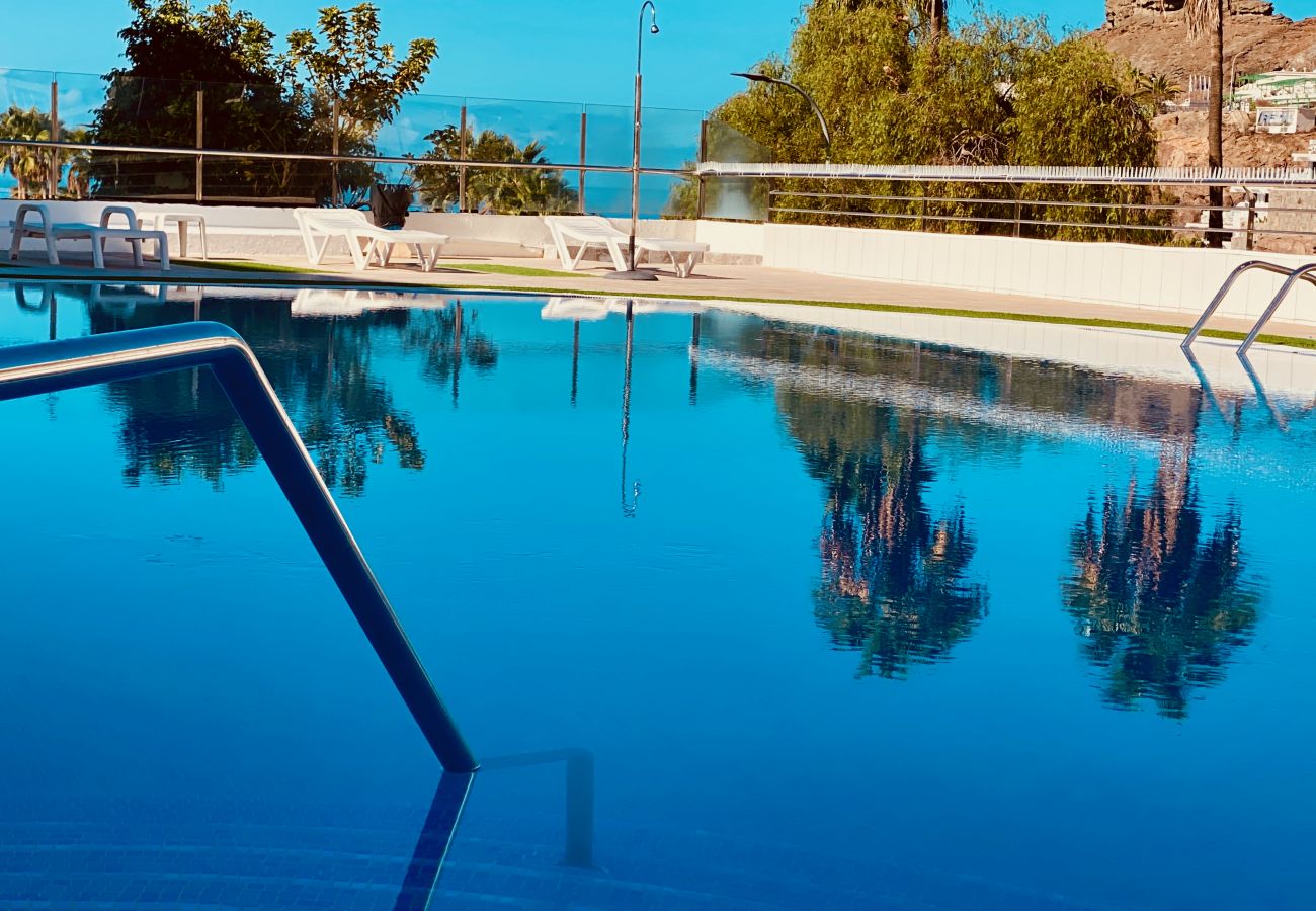 Apartment in Mogán - Fresh Flat with Terrace in Puerto Rico