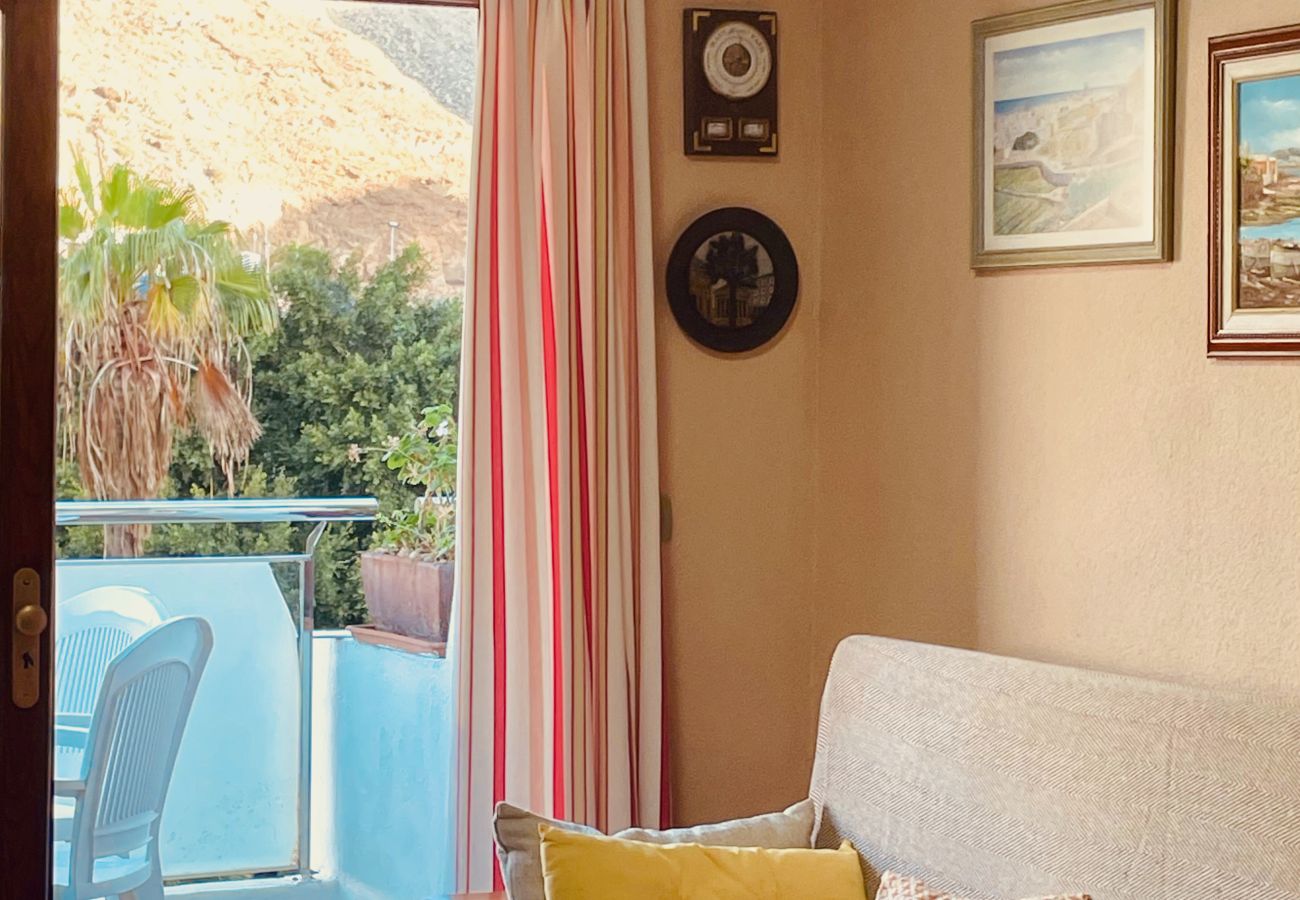 Apartment in Mogán - Fresh Flat with Terrace in Puerto Rico