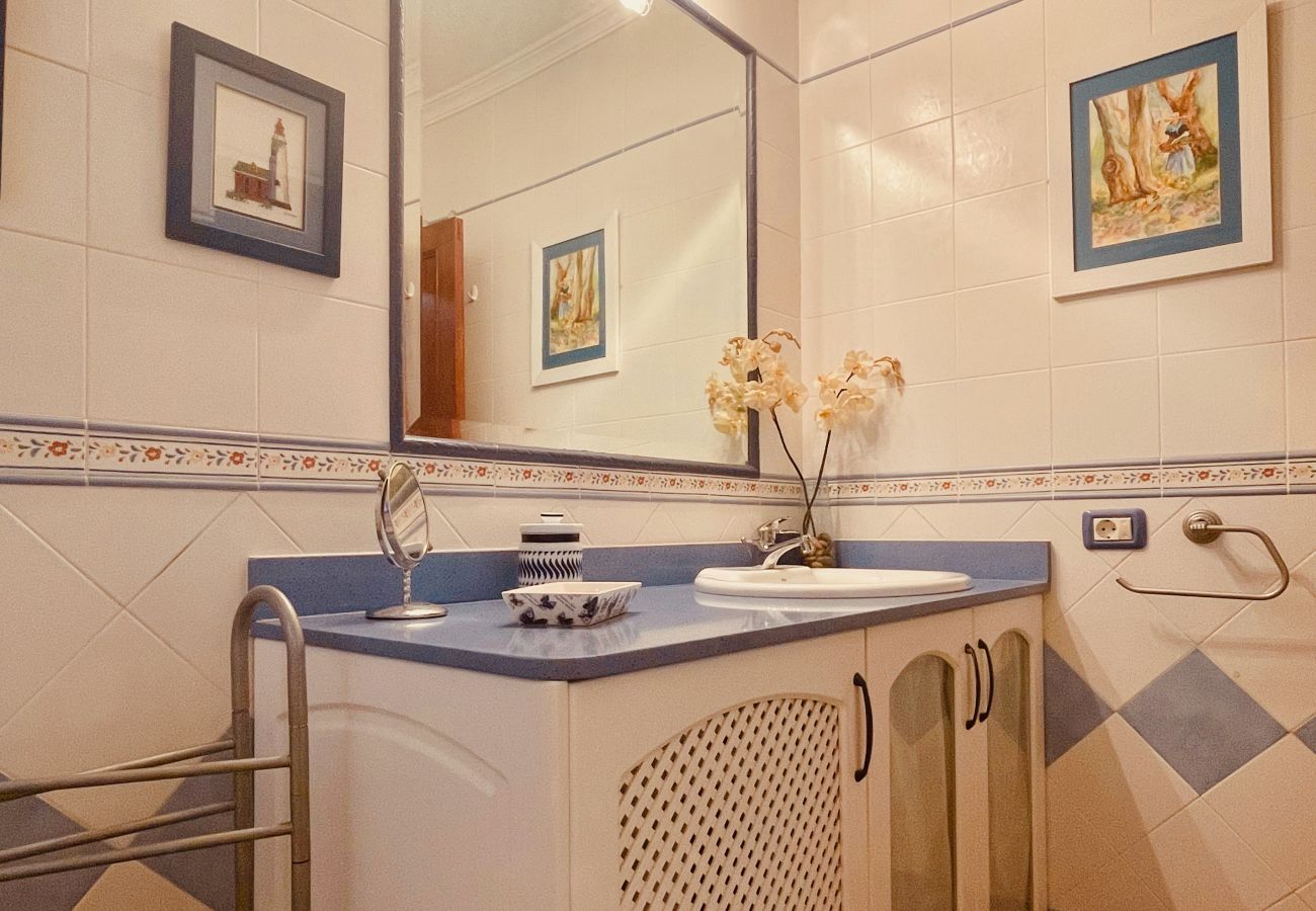 Apartment in Mogán - Fresh Flat with Terrace in Puerto Rico