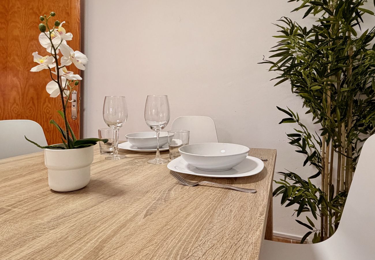 Apartment in Agüimes - Click&Guest - Seaside Serenity House