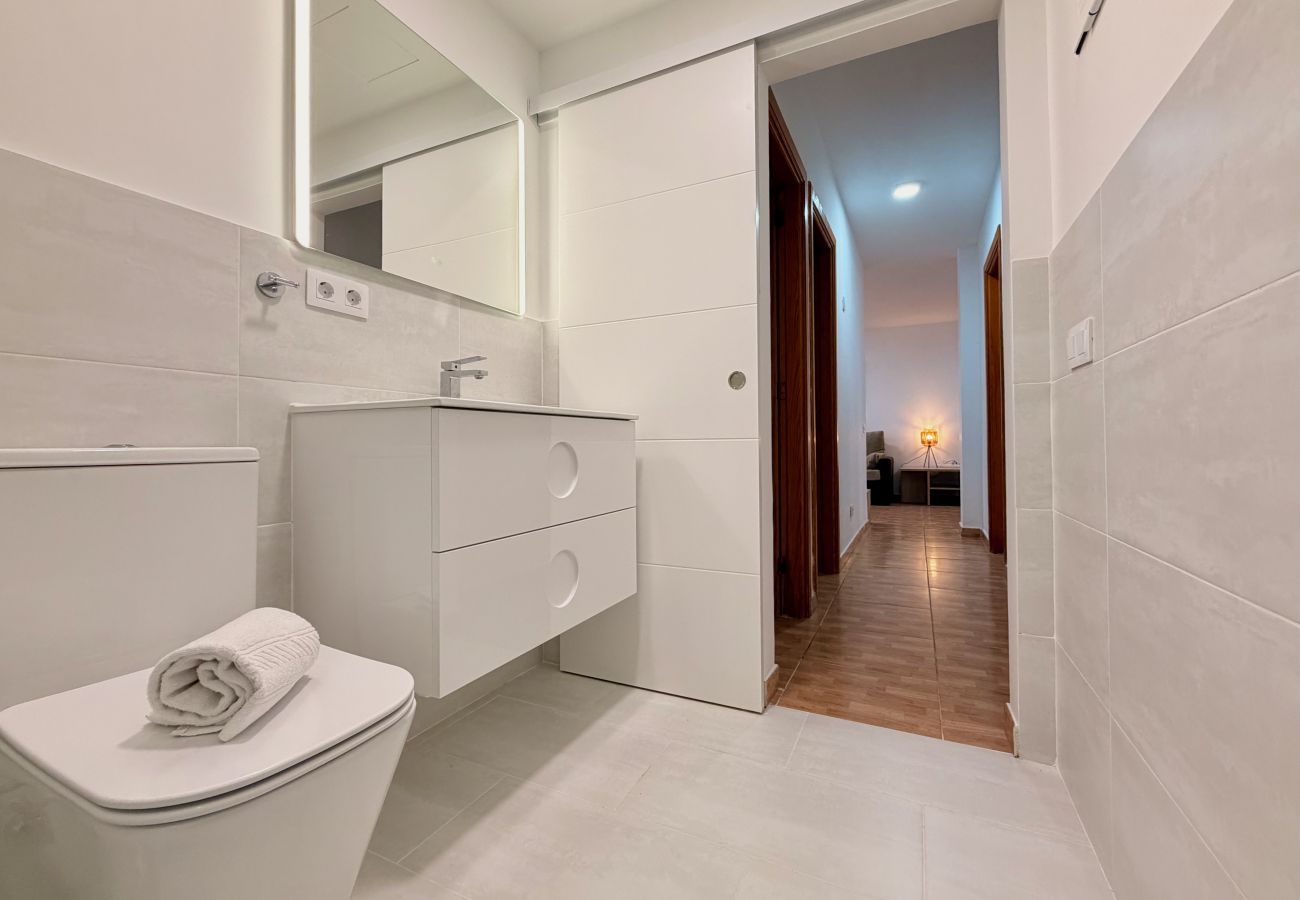 Apartment in Agüimes - Click&Guest - Seaside Serenity House