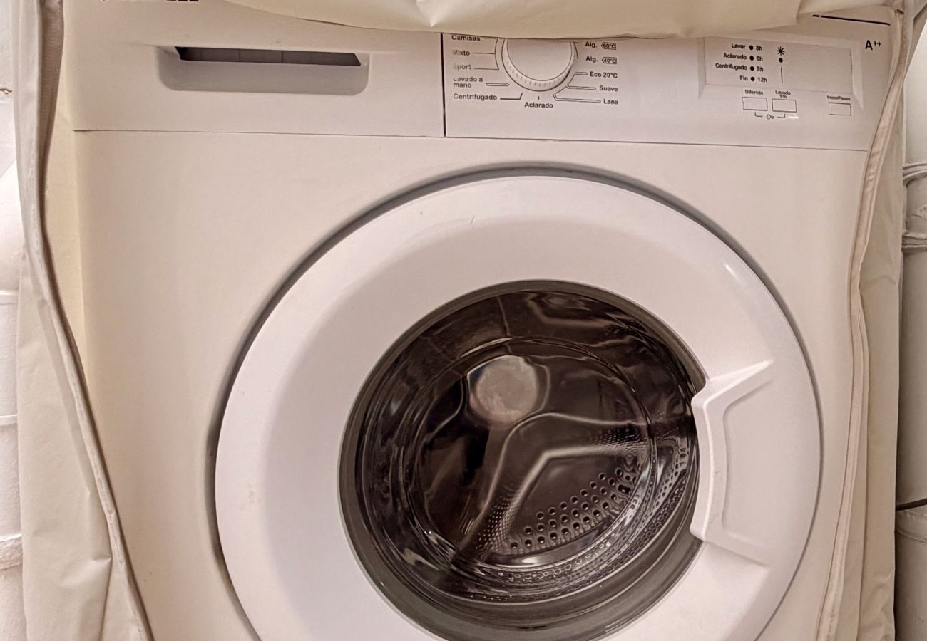 Apartment in Agüimes - Click&Guest - Seaside Serenity House