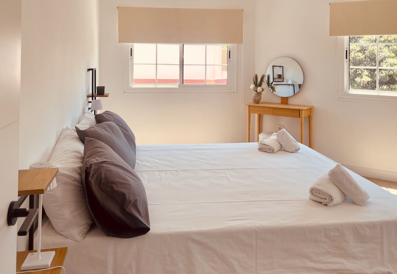 Apartment in Santa Lucía de Tirajana - Click&Guest - Doctoral Urbana 2