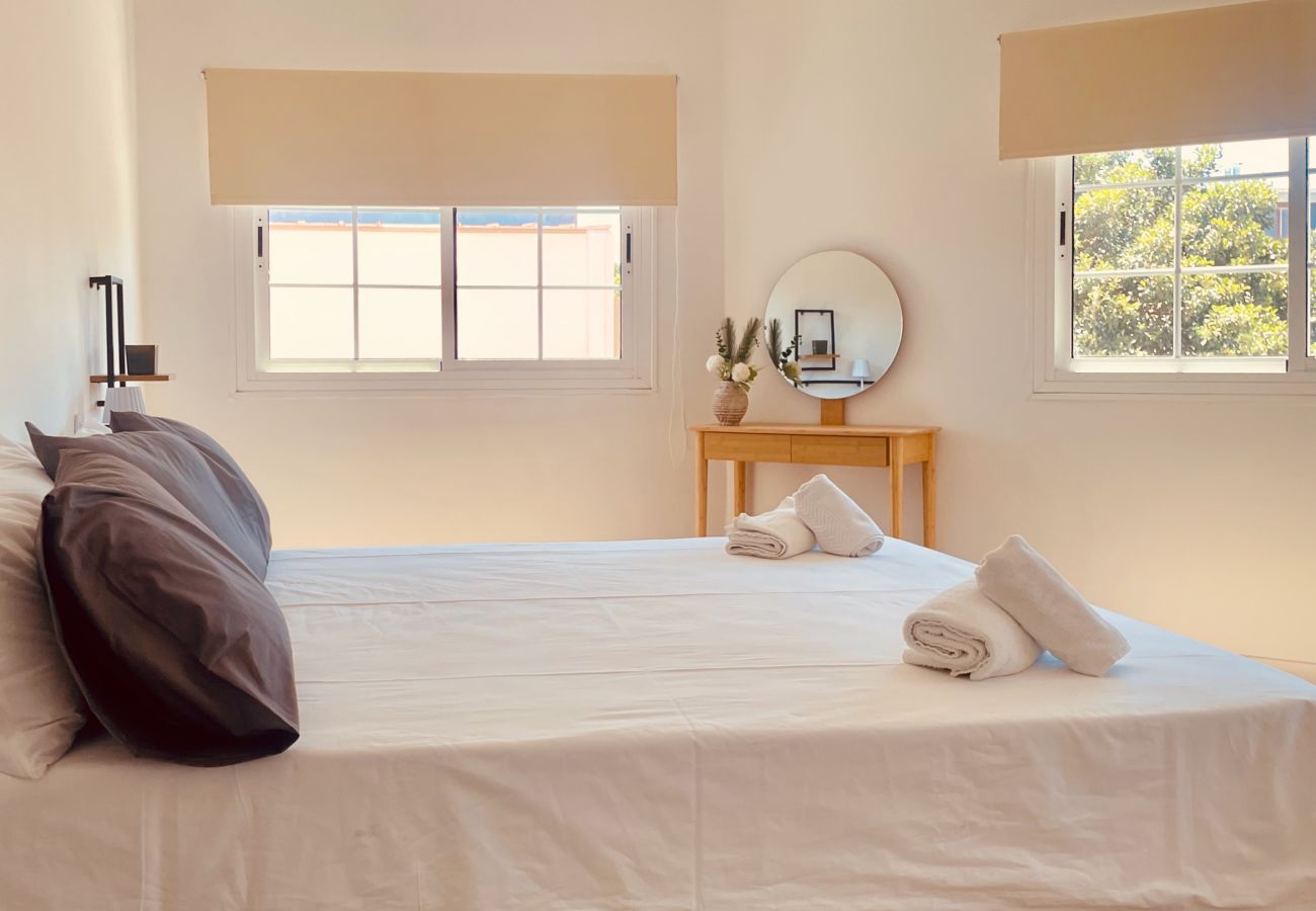 Apartment in Santa Lucía de Tirajana - Click&Guest - Doctoral Urbana 2