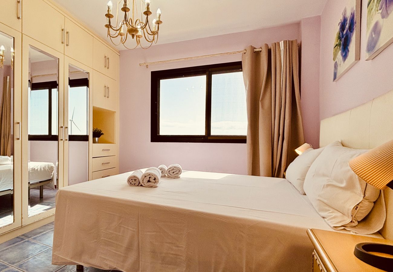 Appartement à Agüimes - Click&Guest - Radiant Home with Sea Views