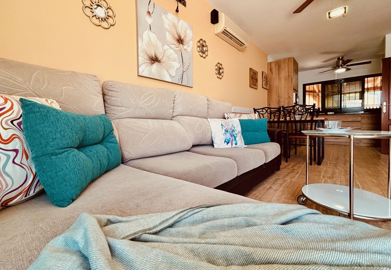 Maison mitoyenne à San Bartolomé de Tirajana - Tropical Horizon Escape in Maspalomas